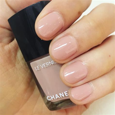 Chanel organdi nail polish dupe